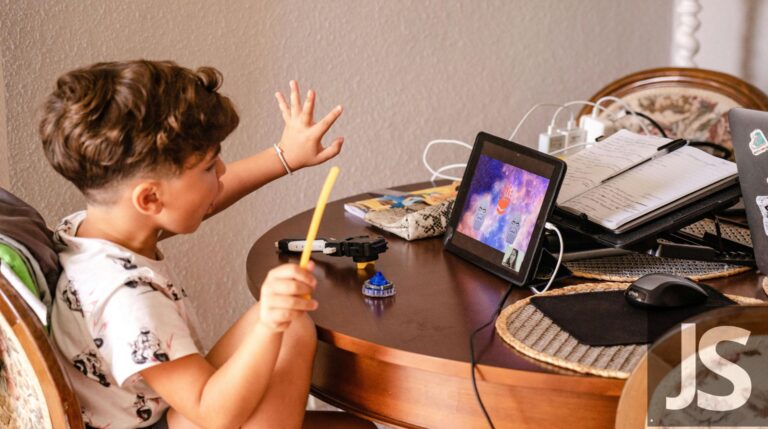 How to Pair iPad to Earbuds