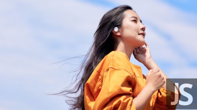 Why You Can’t Wear Earbuds