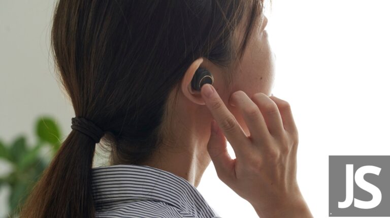 Your Guide to the Comfort of Open-Ear and Hook-Style Earbuds