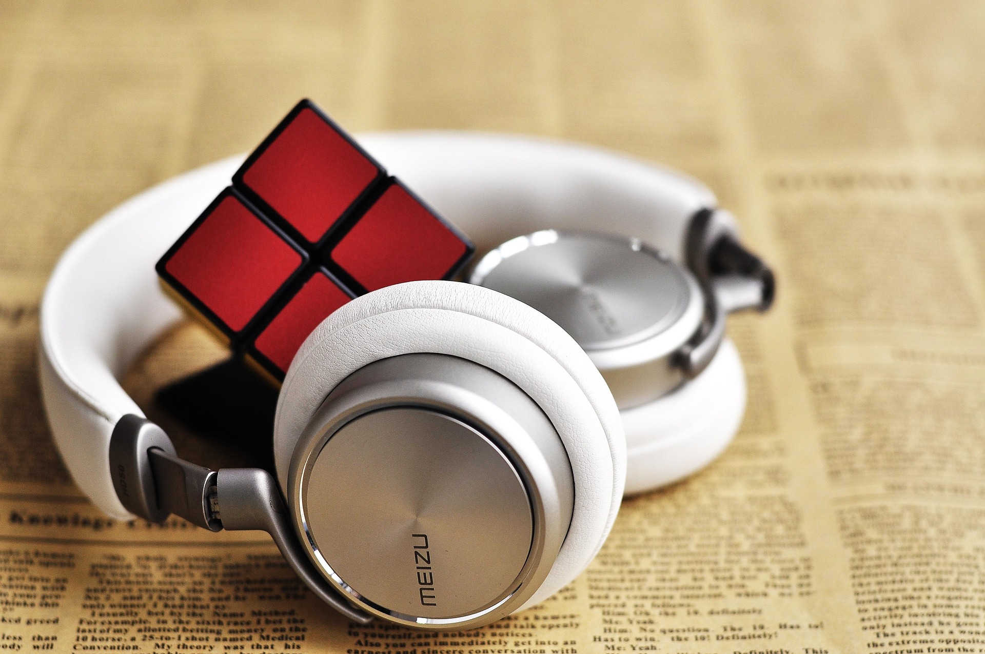 how to clean your bluetooth earbuds