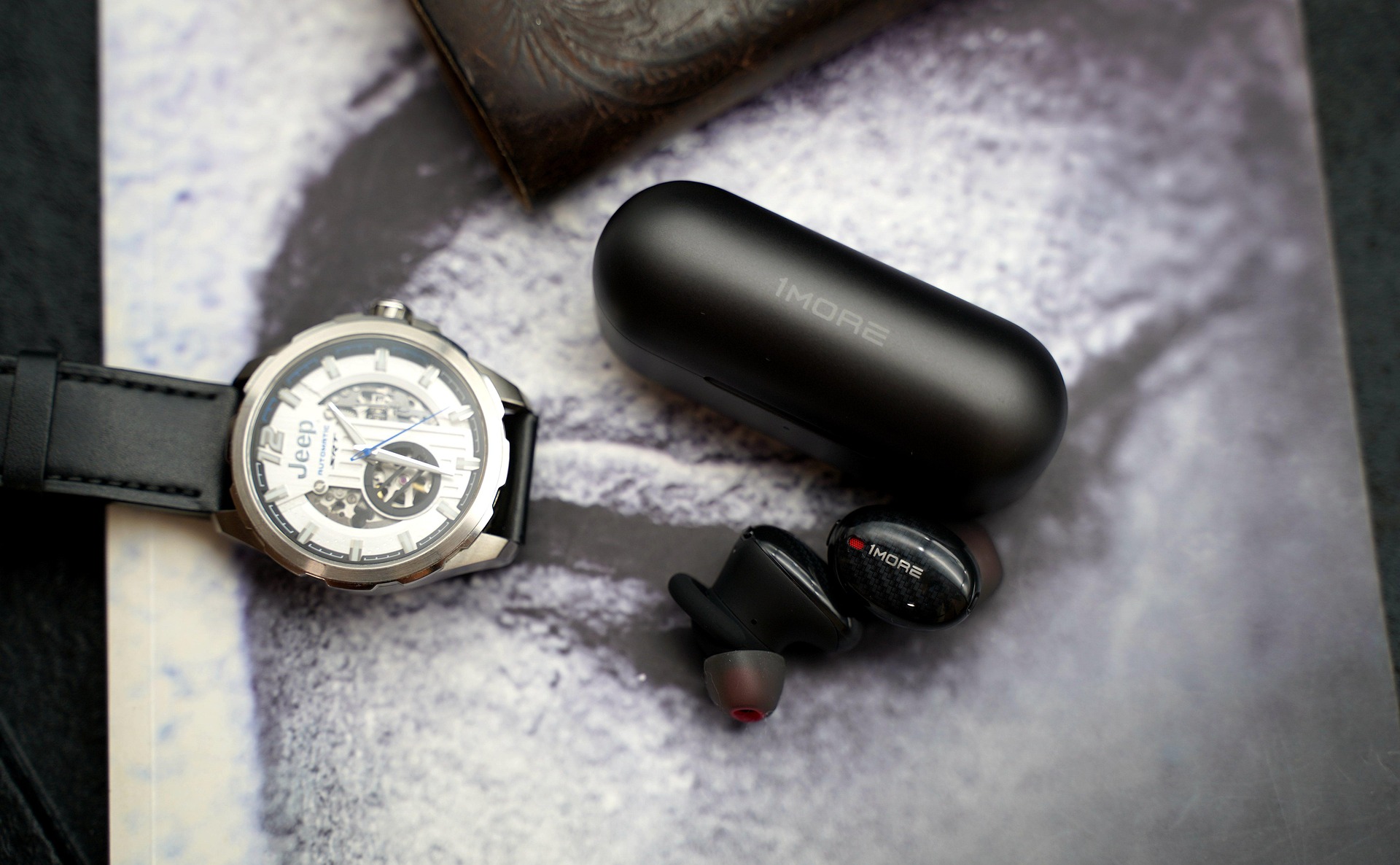 how to get broken earbuds to work