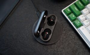 what are better headphones or earbuds