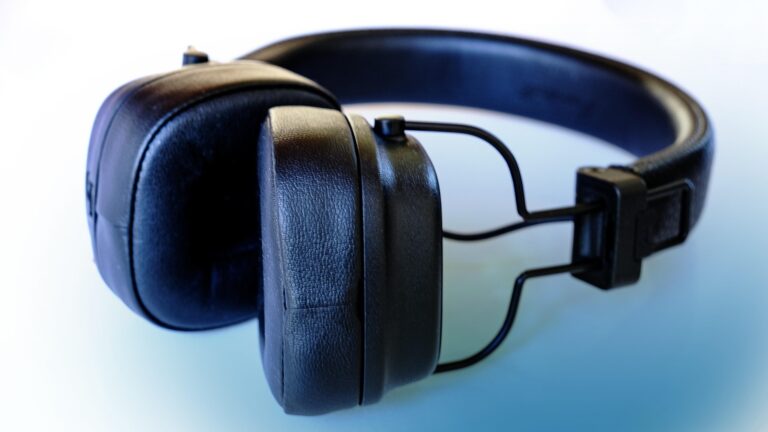 where to find affordable wireless earbuds online with discounts